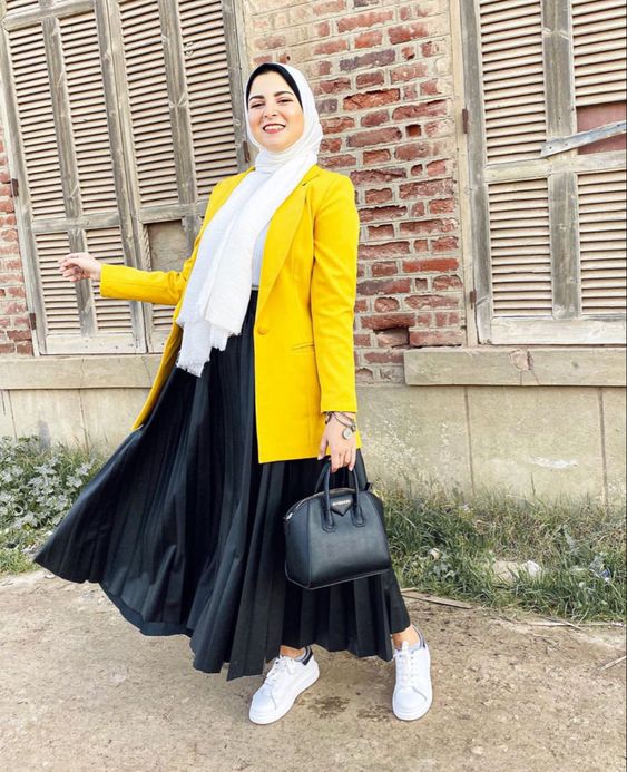 Casual Hijab Fashion with Sneakers