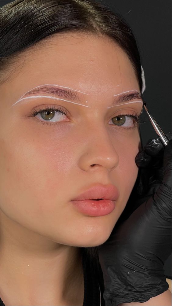 Natural 3D Brows:Creating Lifelike Eyebrow Enhancement