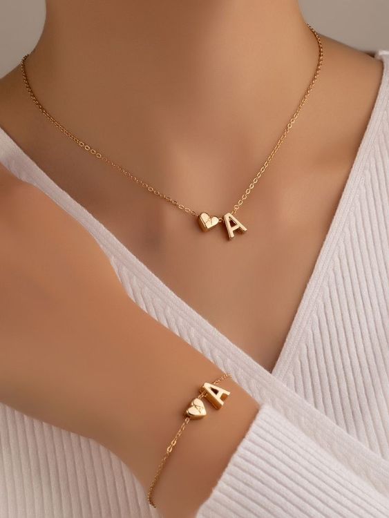 Letter Necklaces - wiveshub